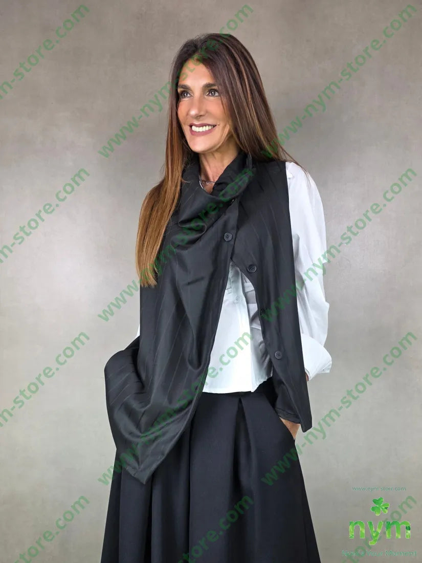 gilet gessato tono su tono 35vi30ny20wo5ea U / NERO / AI25 CAPOSPALLA