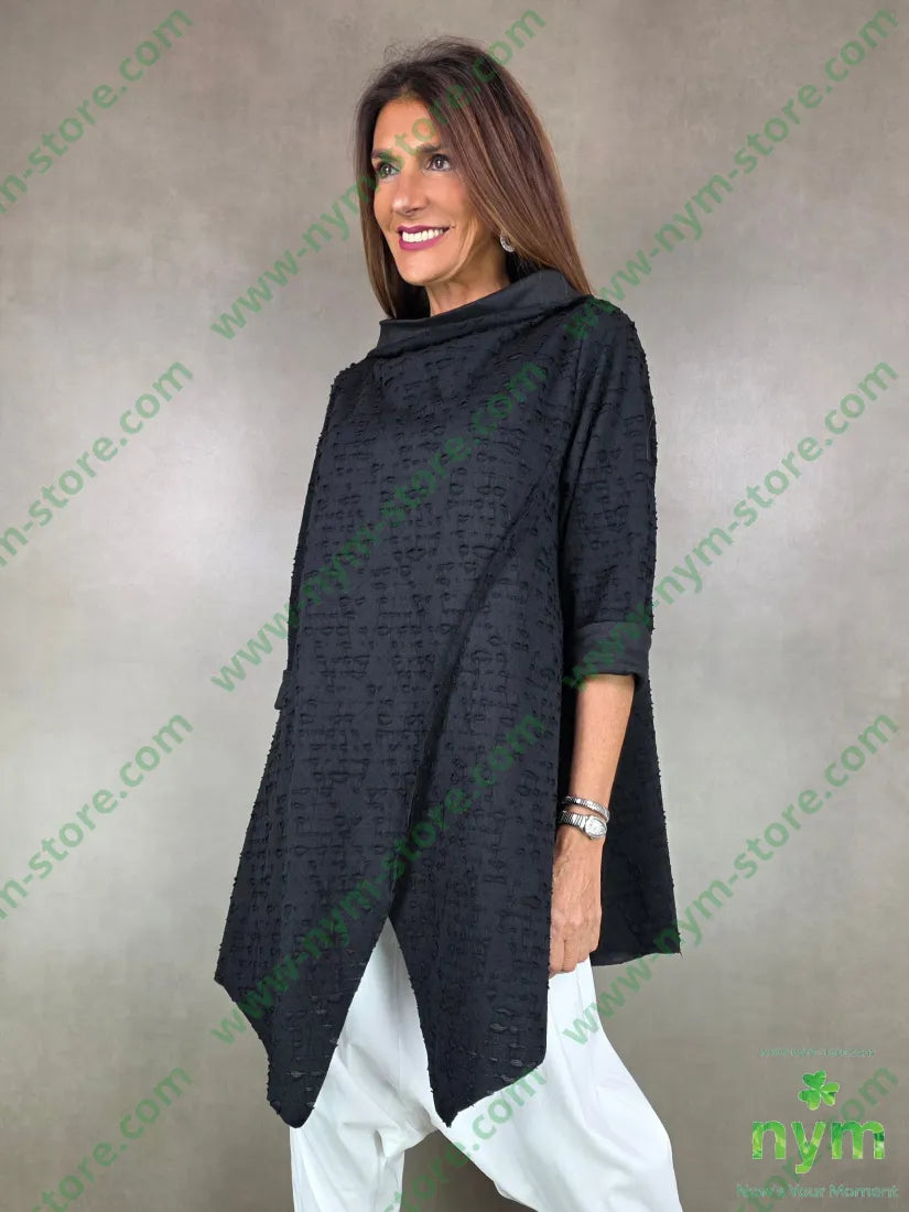 maglia lunga effetto bucato 60pl38co2ea U / NERO / AI25 MAGLIA