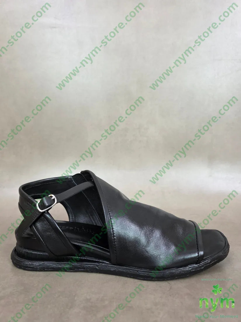 sandalo pelle con incroci 37 / NERO / PE26 SCARPE