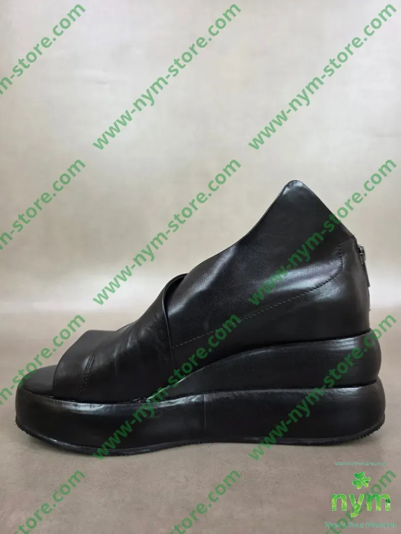 sandalo asimmetrico SCARPE