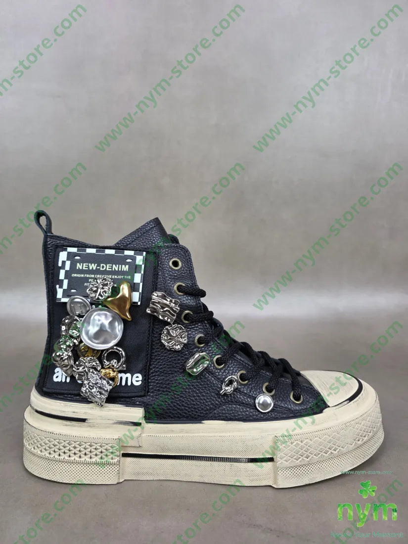 sneaker in pelle bottoni applicati 36 / NERO / AI25 SCARPE